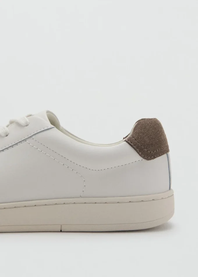 Sneakers in pelle con pannello a contrasto Sneakers in pelle con pannello a contrasto