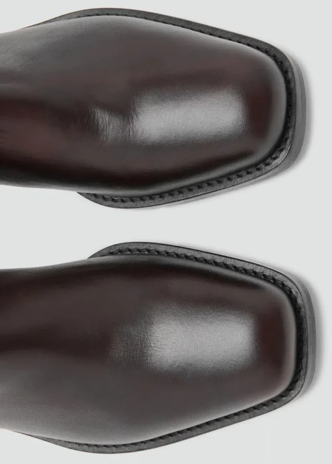 Stivaletti con fibbia Stivaletti con fibbia