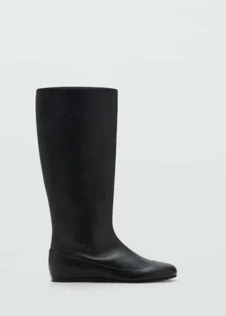 Stivali in pelle con design combinato Stivali in pelle con design combinato