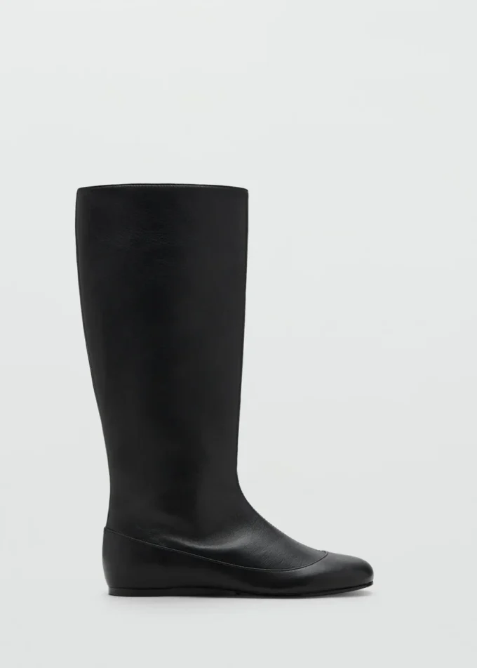 Stivali in pelle con design combinato Stivali in pelle con design combinato