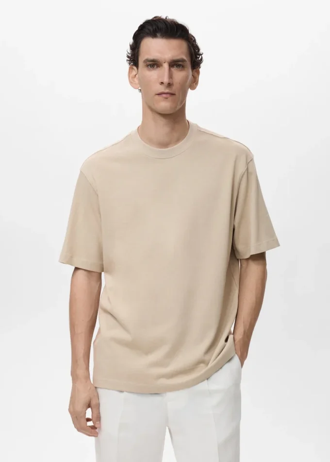 T-shirt 100% cotone dalla vestibilità morbida T-shirt 100% cotone dalla vestibilità morbida