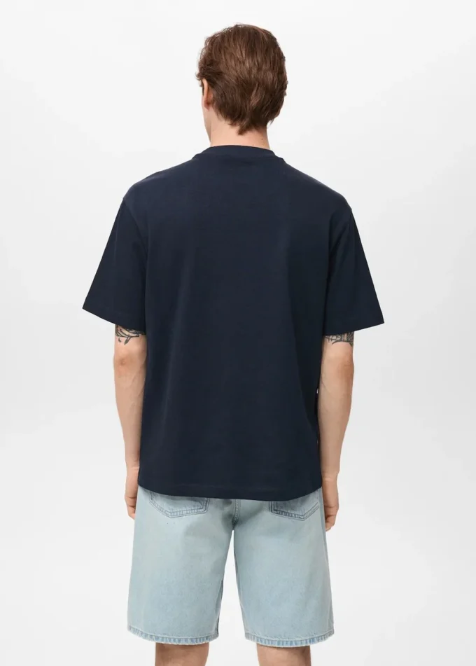 T-shirt 100% cotone dalla vestibilità morbida