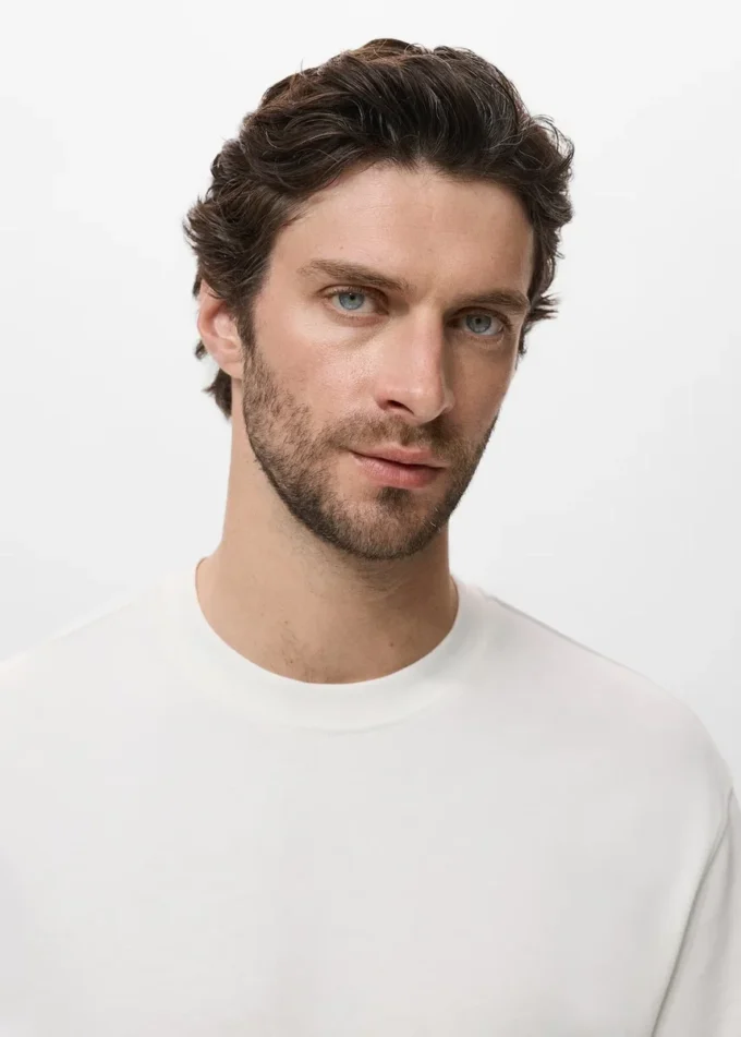 T-shirt 100% cotone dalla vestibilità morbida