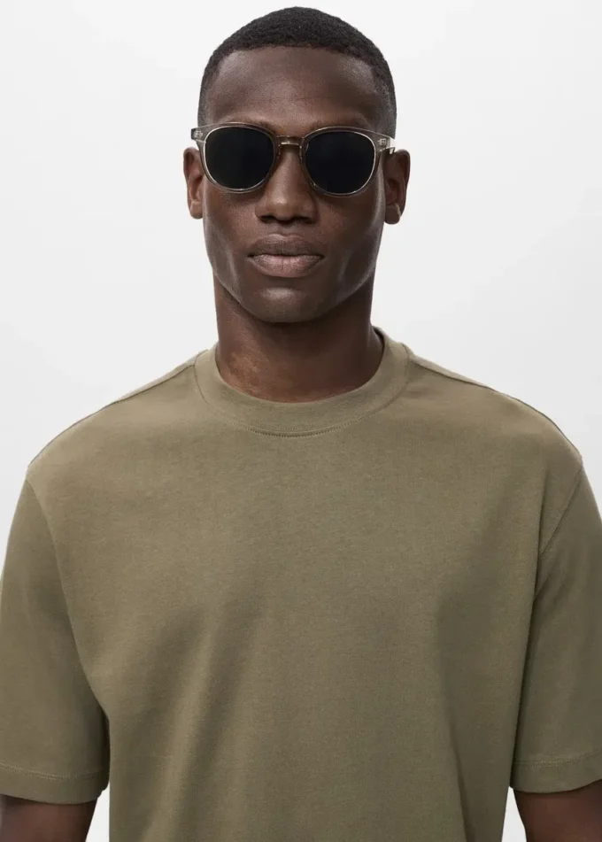 T-shirt 100% cotone dalla vestibilità morbida