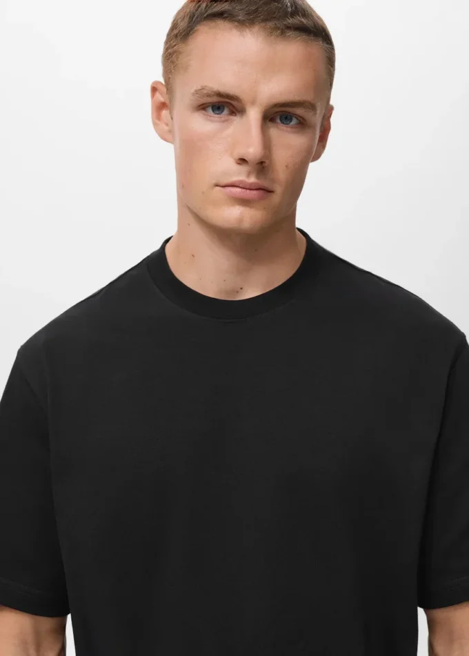 T-shirt 100% cotone dalla vestibilità morbida