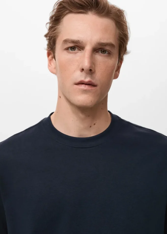 T-shirt 100% cotone dalla vestibilità morbida