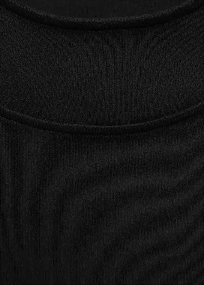 T-shirt a costine con cut-out