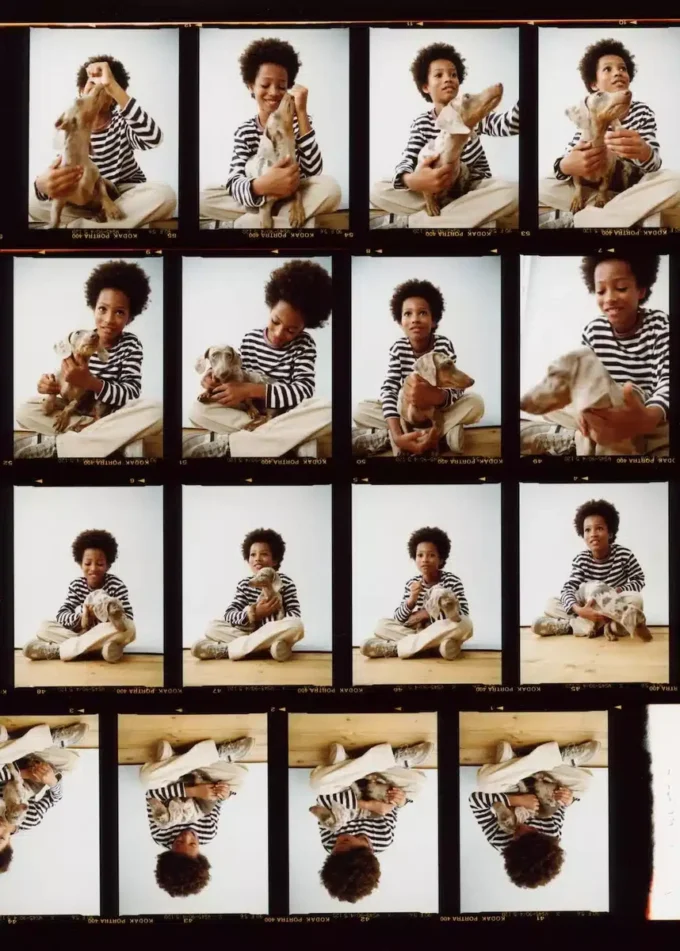 T-shirt a maniche lunghe a righe T-shirt a maniche lunghe a righe