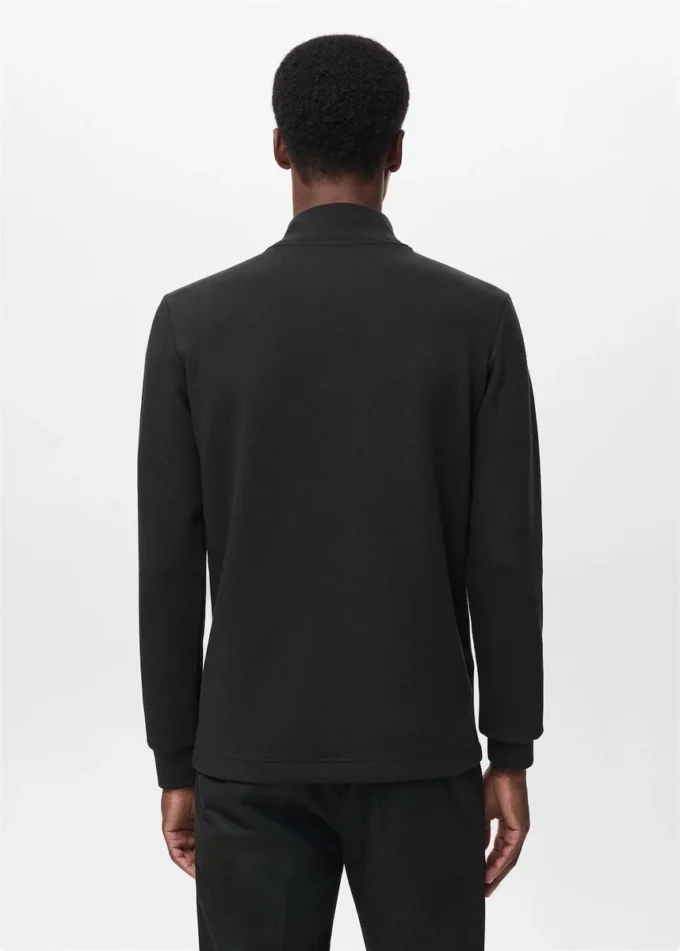 T-shirt a maniche lunghe con collo alla coreana T-shirt a maniche lunghe con collo alla coreana