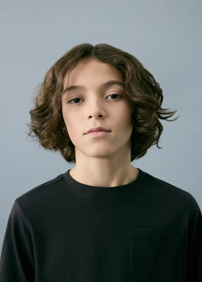 T-shirt a maniche lunghe con tasca T-shirt a maniche lunghe con tasca