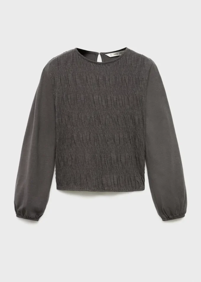 T-shirt a maniche lunghe con volant T-shirt a maniche lunghe con volant