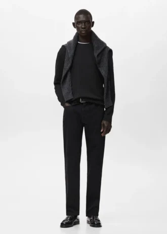 T-shirt a maniche lunghe e vestibilità regolare