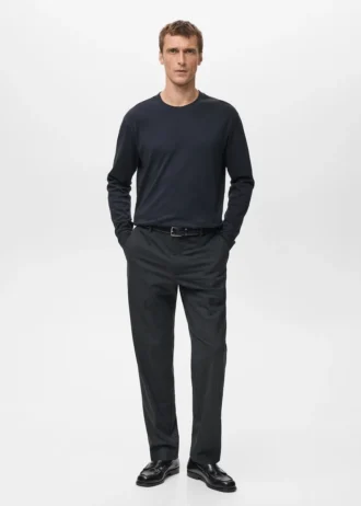 T-shirt a maniche lunghe e vestibilità regolare