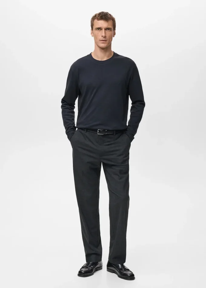 T-shirt a maniche lunghe e vestibilità regolare T-shirt a maniche lunghe e vestibilità regolare