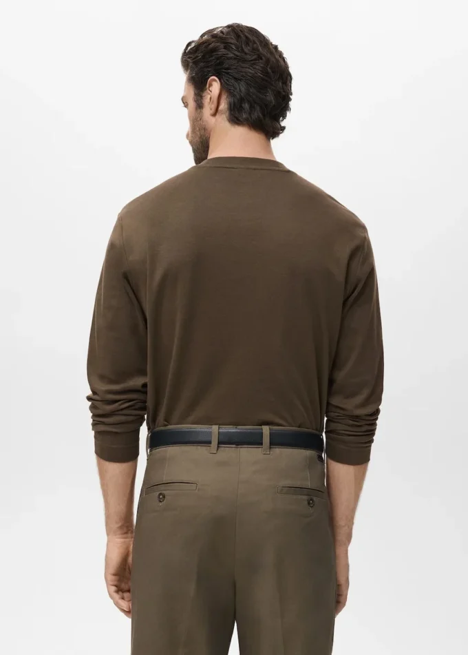 T-shirt a maniche lunghe e vestibilità regolare T-shirt a maniche lunghe e vestibilità regolare