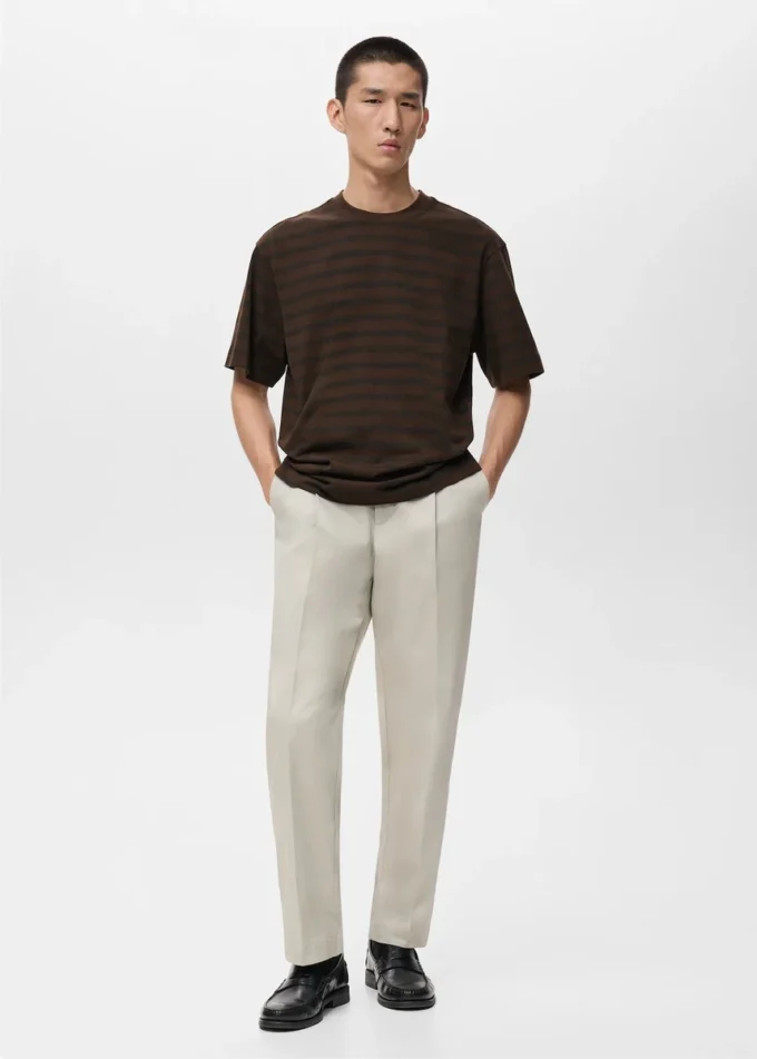 T-shirt a righe 100% cotone dalla vestibilità morbida T-shirt a righe 100% cotone dalla vestibilità morbida