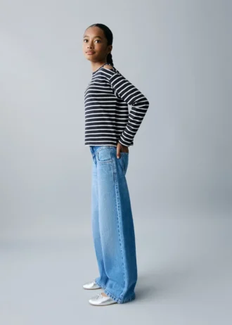 T-shirt a righe con cut-out