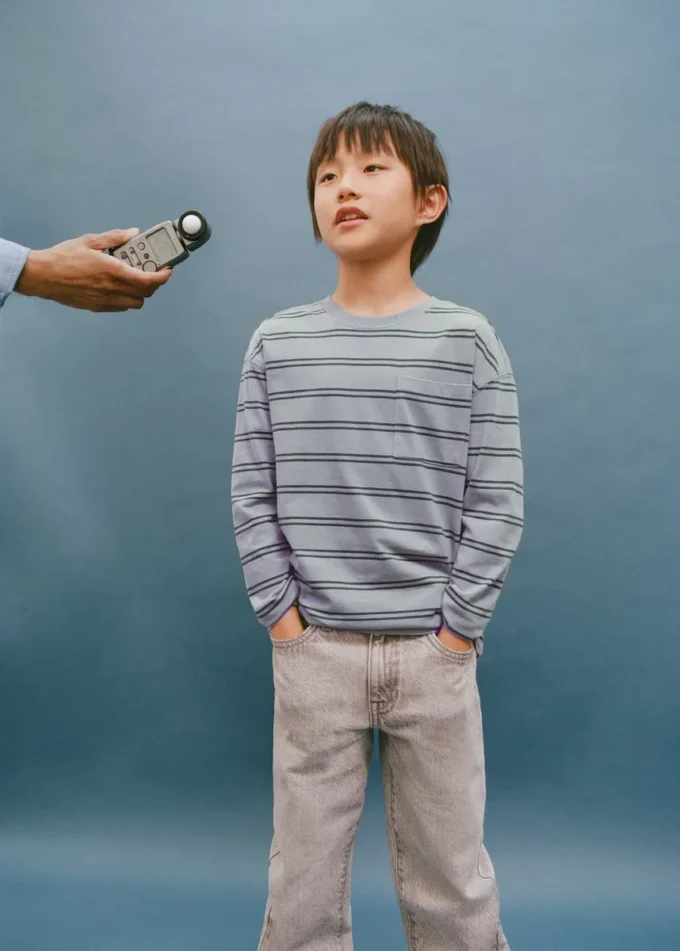 T-shirt a righe con taschino sul petto T-shirt a righe con taschino sul petto