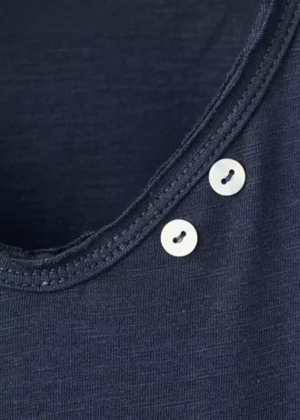 T-shirt con bottoni in madreperla