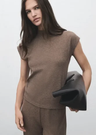 T-shirt con collo alto