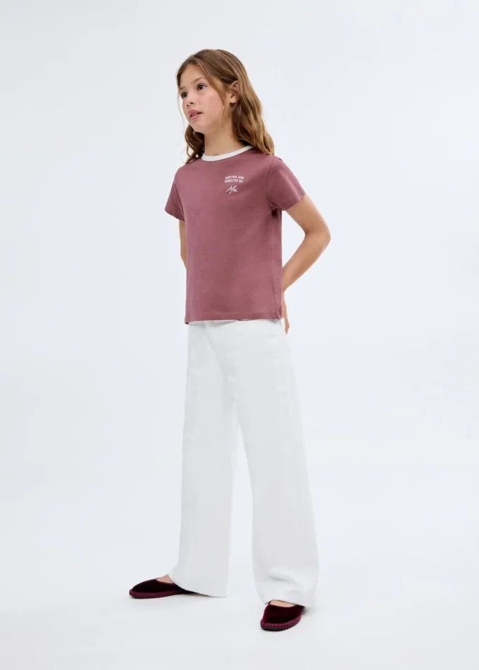 T-shirt con collo ricamato a contrasto