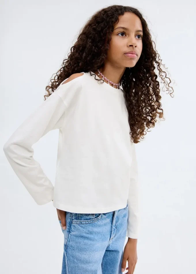 T-shirt con cut-out T-shirt con cut-out