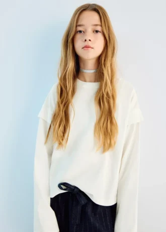 T-shirt con dettagli sulle maniche T-shirt con dettagli sulle maniche