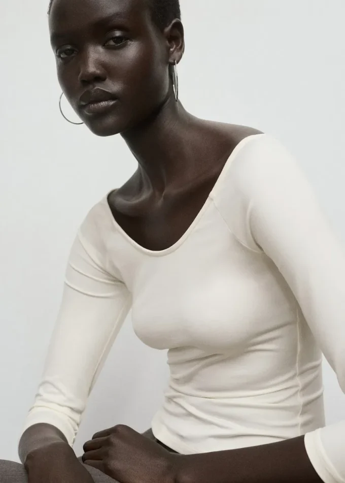 T-shirt con maniche a tre quarti