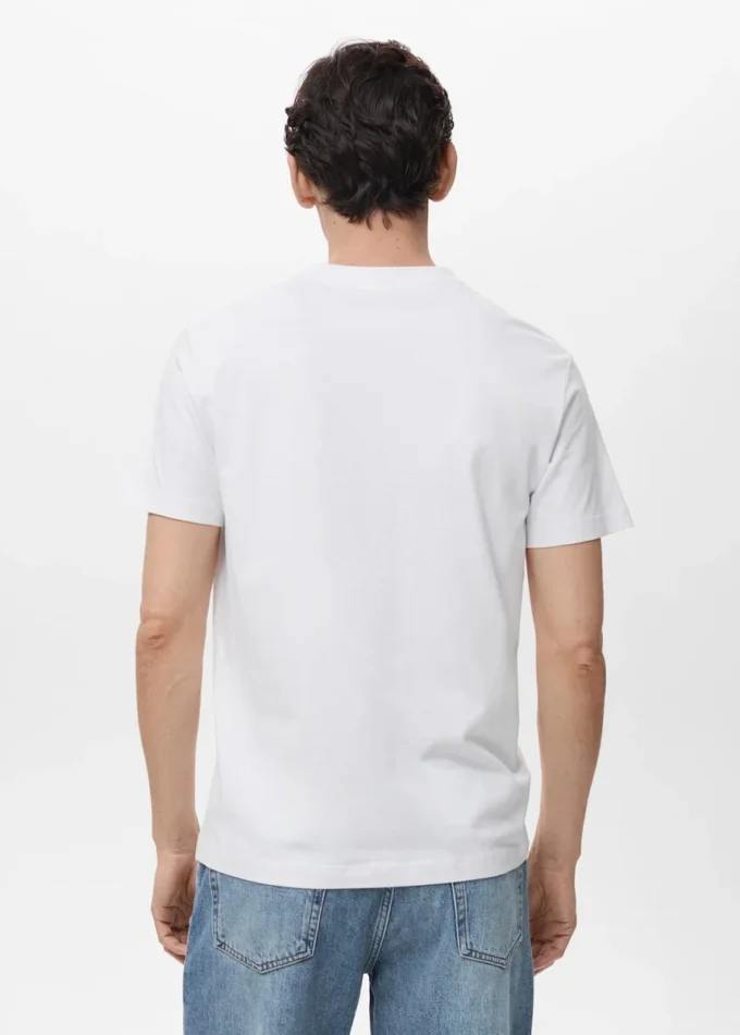 T-shirt con scollo a V T-shirt con scollo a V