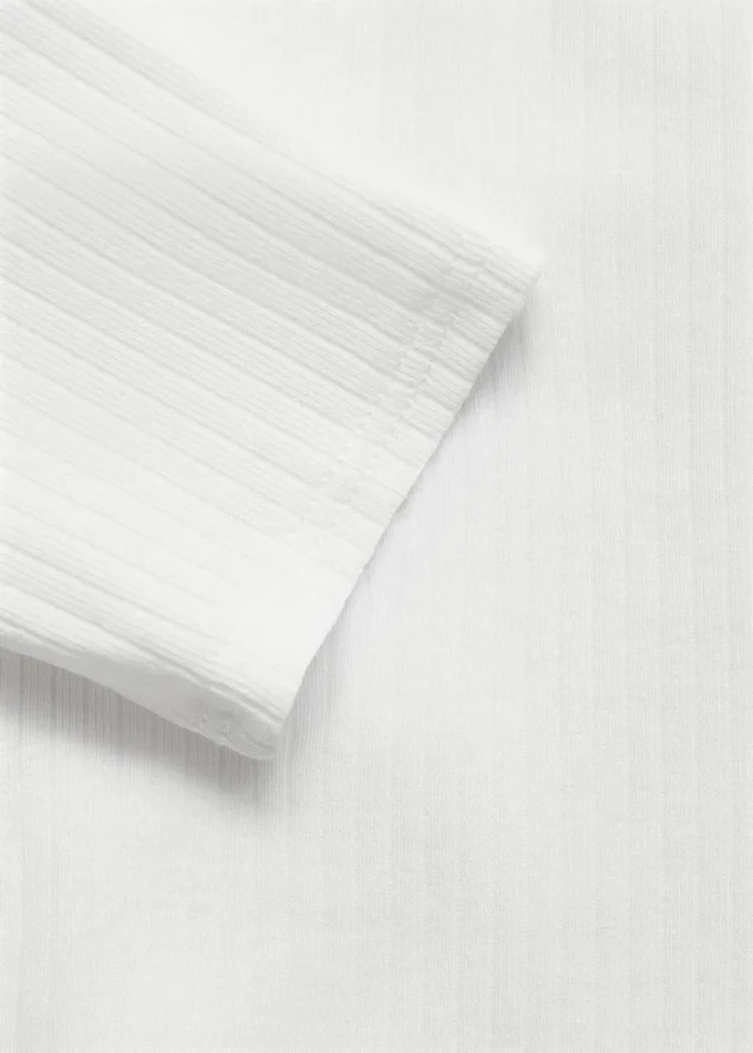 T-shirt con scollo a V