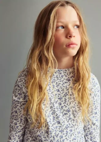 T-shirt con stampa floreale