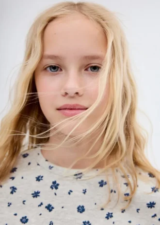 T-shirt con stampa floreale