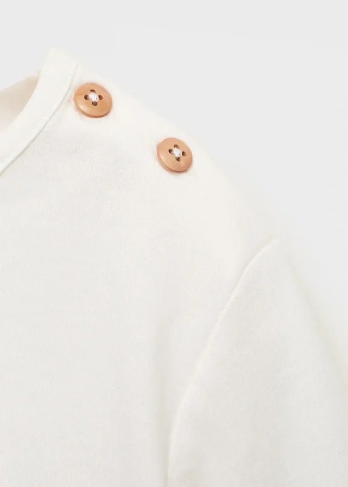 T-shirt con stampa in rilievo T-shirt con stampa in rilievo