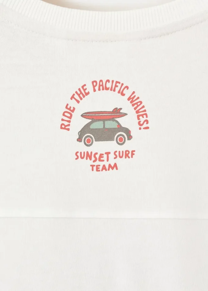 T-shirt con stampa surf T-shirt con stampa surf