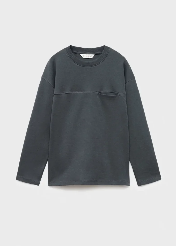 T-shirt con tasca e cuciture a vista T-shirt con tasca e cuciture a vista