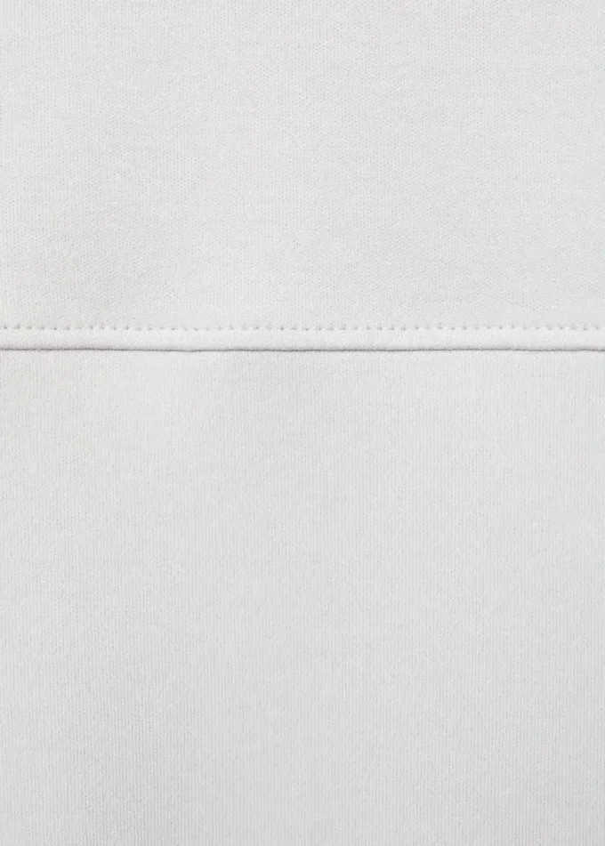 T-shirt con tasca e cuciture a vista T-shirt con tasca e cuciture a vista