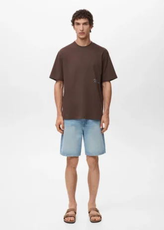 T-shirt con toppa stampata