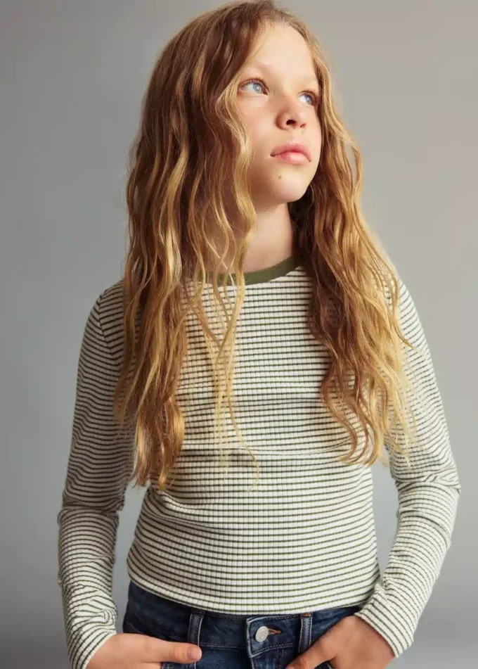 T-shirt in cotone a righe T-shirt in cotone a righe