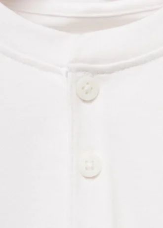 T-shirt in cotone con bottoni