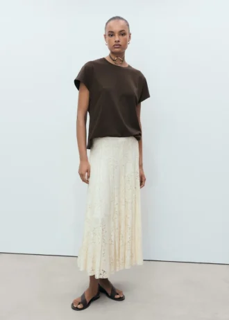 T-shirt in cotone con collo arrotondato