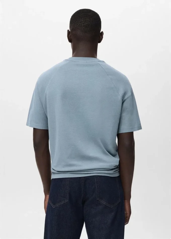 T-shirt in cotone e lino dalla vestibilità morbida T-shirt in cotone e lino dalla vestibilità morbida