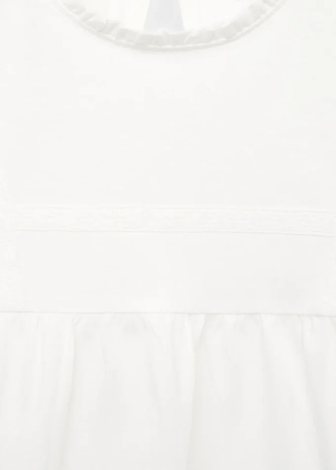 T-shirt in cotone ricamata T-shirt in cotone ricamata