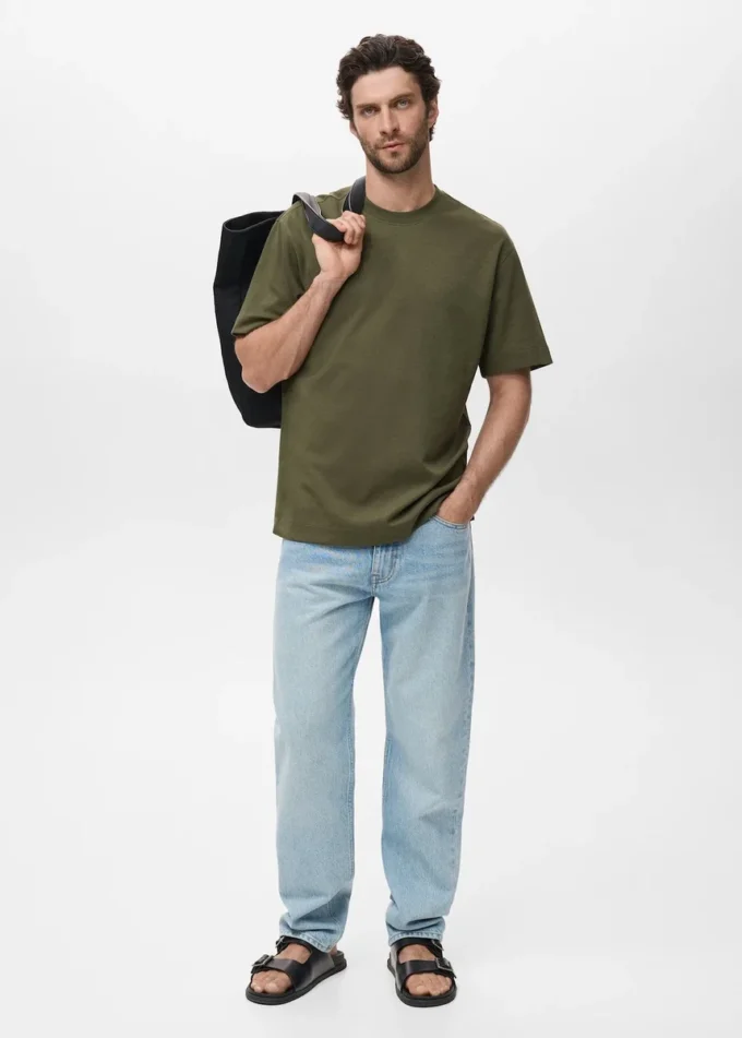 T-shirt in tessuto felpato dalla vestibilità morbida T-shirt in tessuto felpato dalla vestibilità morbida