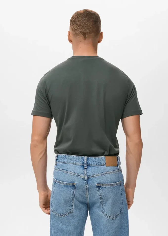 T-shirt slim fit 100% cotone T-shirt slim fit 100% cotone