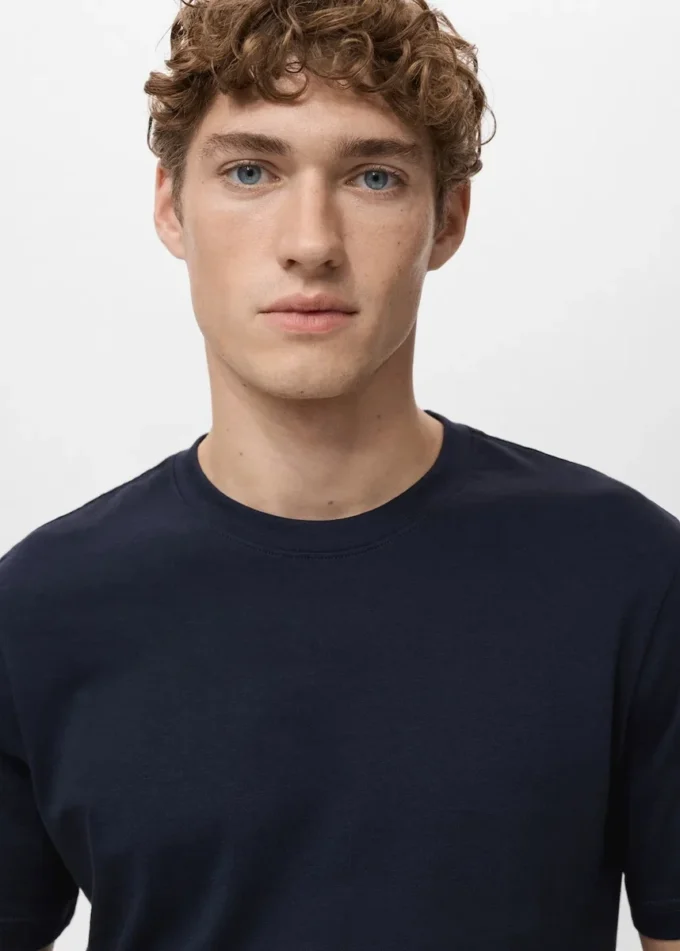 T-shirt slim fit 100% cotone T-shirt slim fit 100% cotone