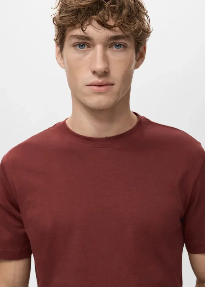 T-shirt slim fit 100% cotone T-shirt slim fit 100% cotone