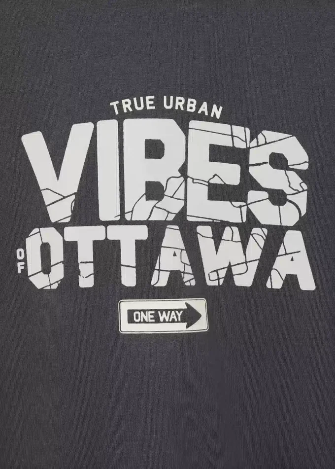 T-shirt stampata a maniche corte T-shirt stampata a maniche corte