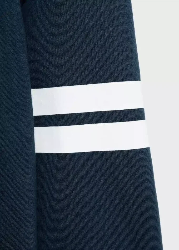 T-shirt stampata ricamata T-shirt stampata ricamata