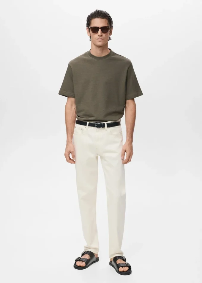 T-shirt strutturata dal taglio morbido in 100% cotone T-shirt strutturata dal taglio morbido in 100% cotone