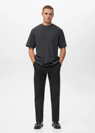 T-shirt strutturata dal taglio morbido in 100% cotone